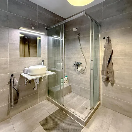 Appartement Cozy Duplex In *